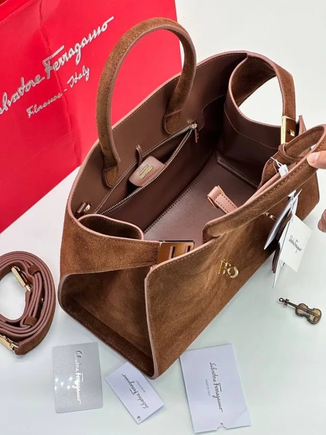 Сумка Salvatore Ferragamo