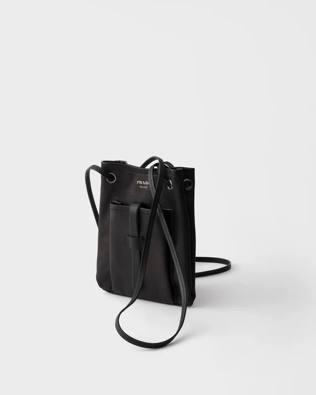 Сумка из кожи Prada