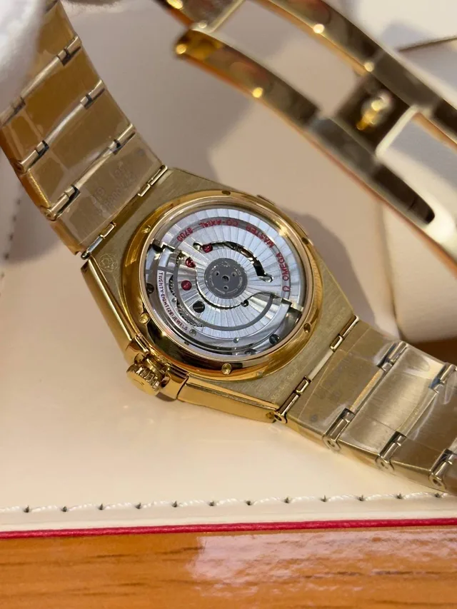 Часы Omega
