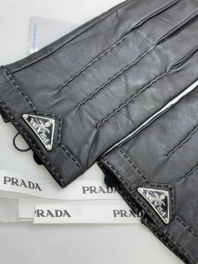 Зимние Кожанные Перчатки PRADA
