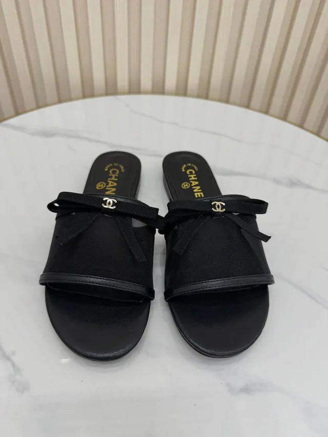 Шлепки Chanel