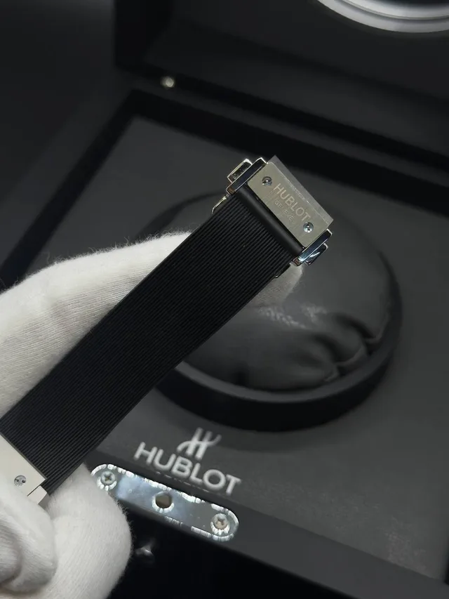 Часы Hublot