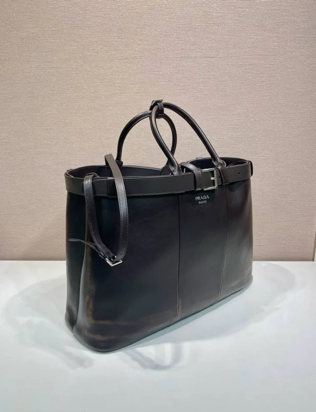 Сумка Prada