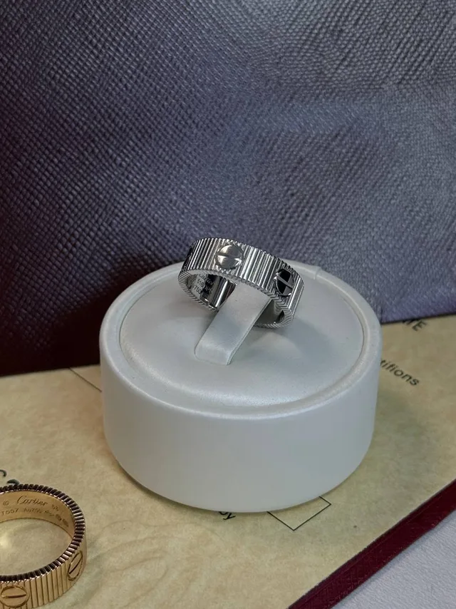 Кольцо Étincelle de Cartier