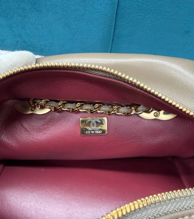 Сумка Chanel Bowling mini