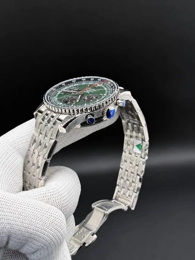 Часы Navitimer Chronograph