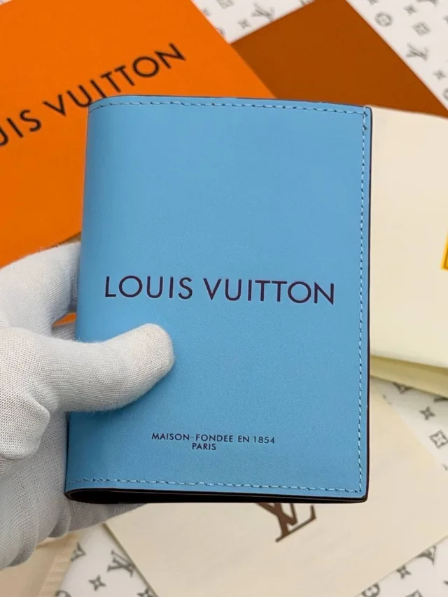 Обложка на паспорт Louis Vuitton