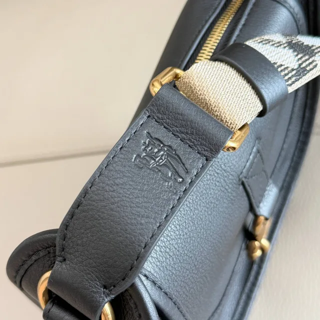 Сумка Burberry