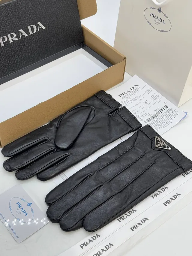 Зимние Кожанные Перчатки PRADA