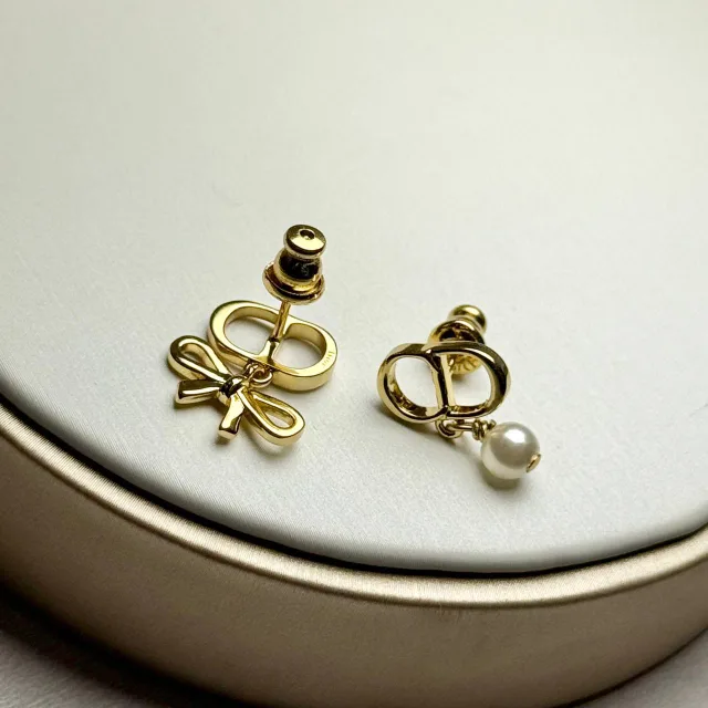 Серёжки Christian Dior