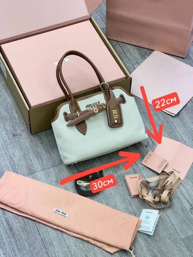 MiU MiU