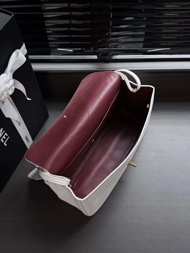 Сумка Chanel золотая фурнитура