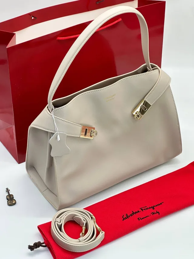 Сумка Salvatore Ferragamo
