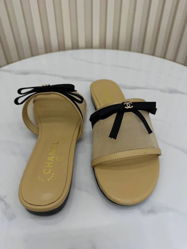 Шлепки Chanel