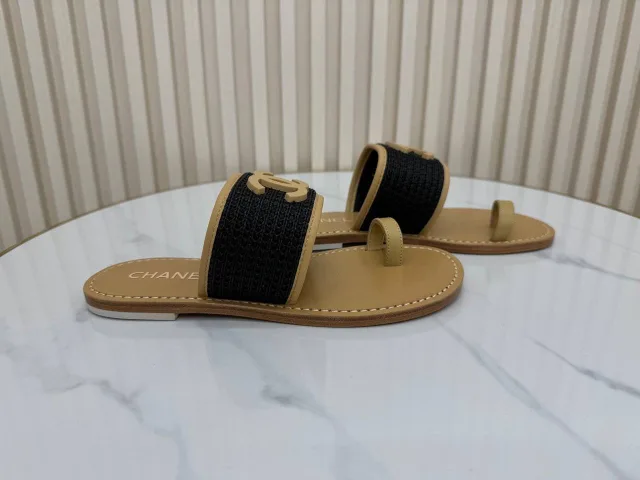Шлепки Chanel