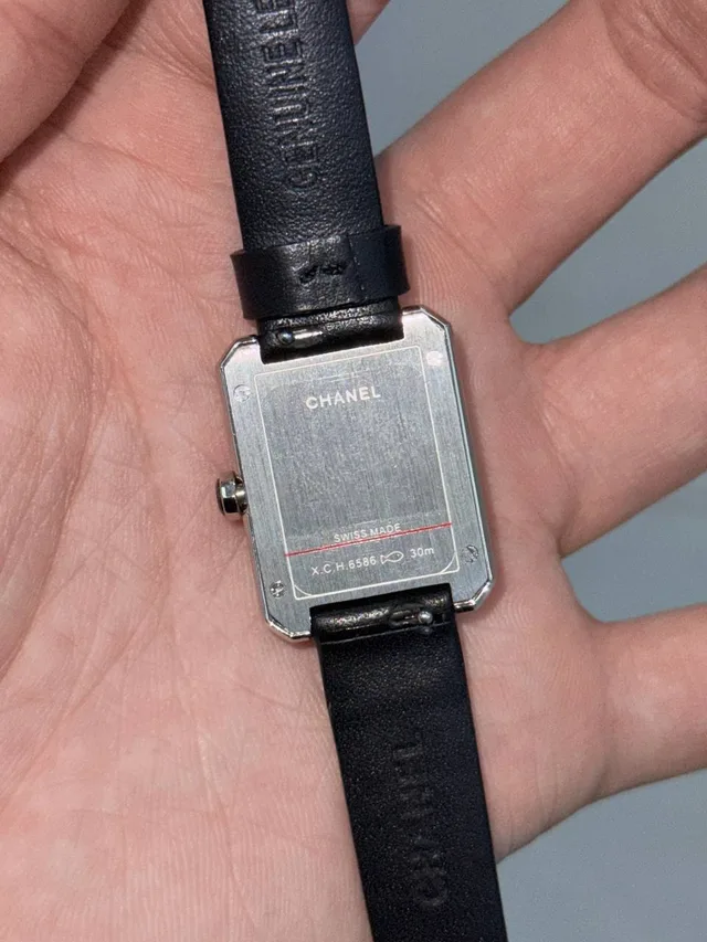 Часы Chanel