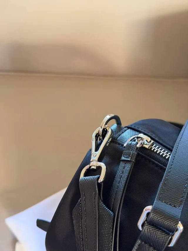Сумка Prada