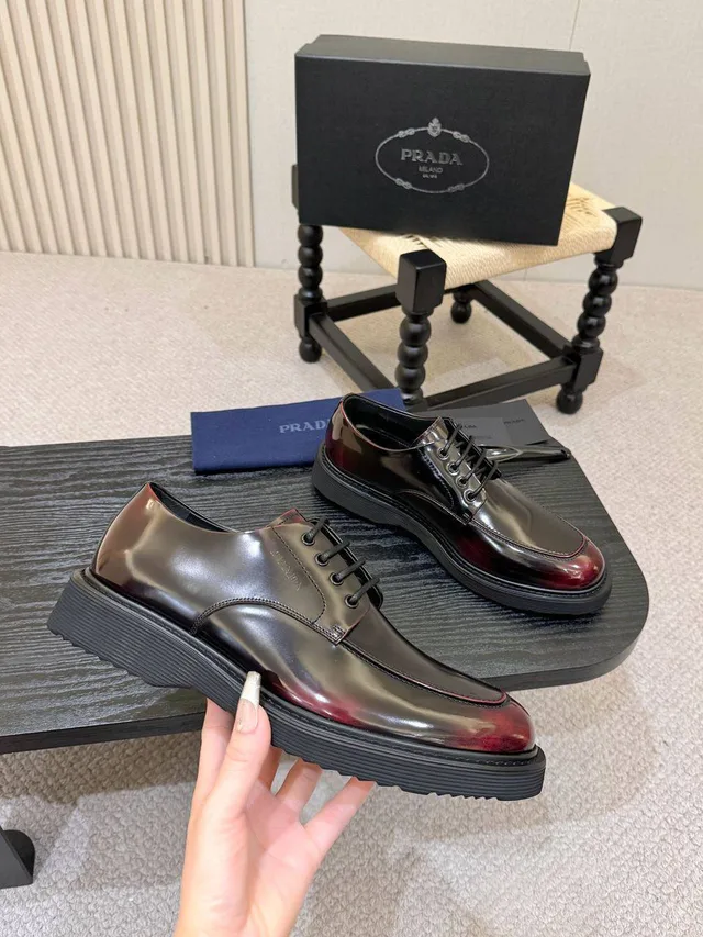 Мужская обувь от Prada