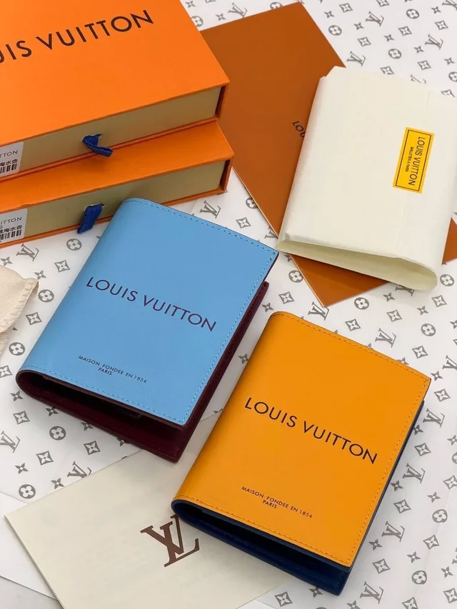 Обложка на паспорт Louis Vuitton