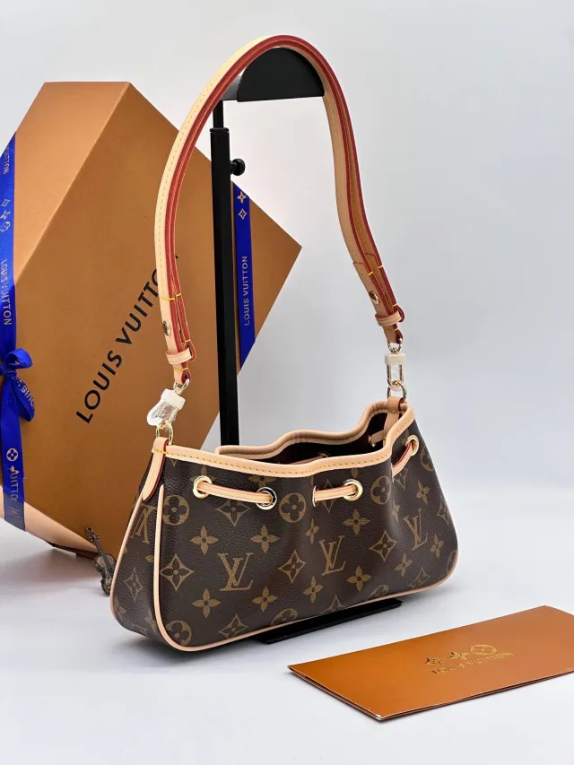 Сумка Louis Vuitton