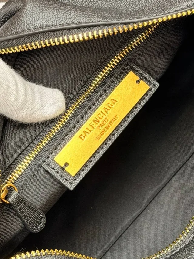 Сумка Balenciaga