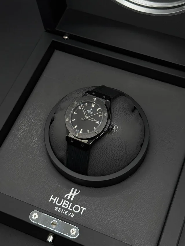 Часы Hublot