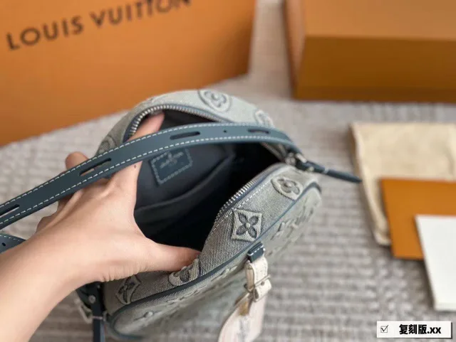 Сумка Louis Vuitton
