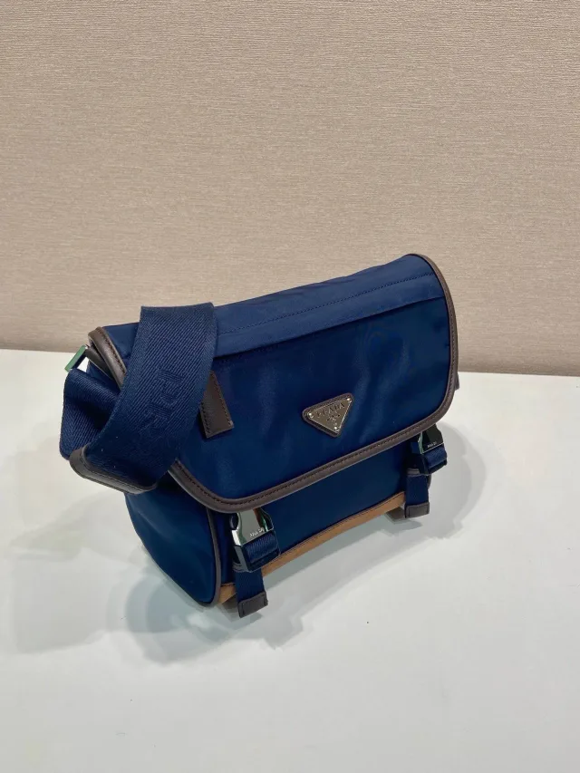 Сумка Prada