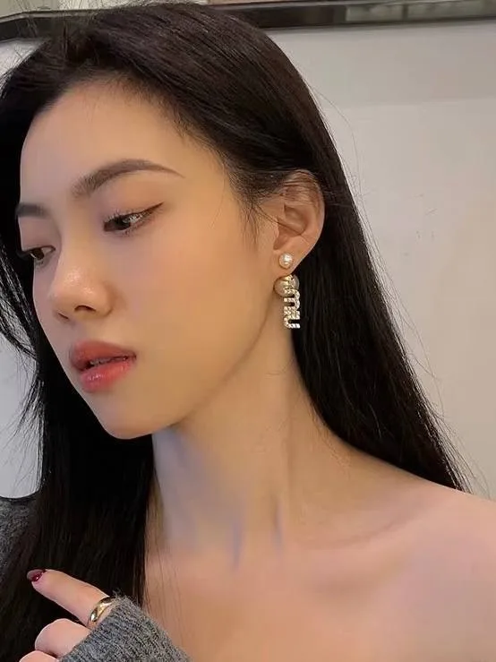 Серьги MiU MiU