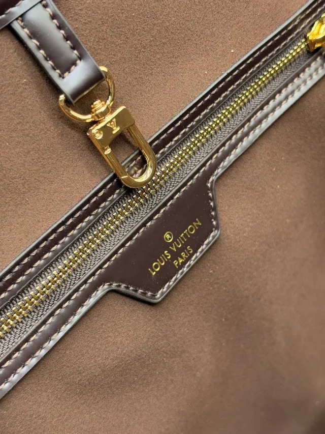 Сумка Louis Vuitton
