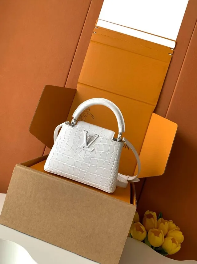 Сумка Louis Vuitton из крокодиловой кожи