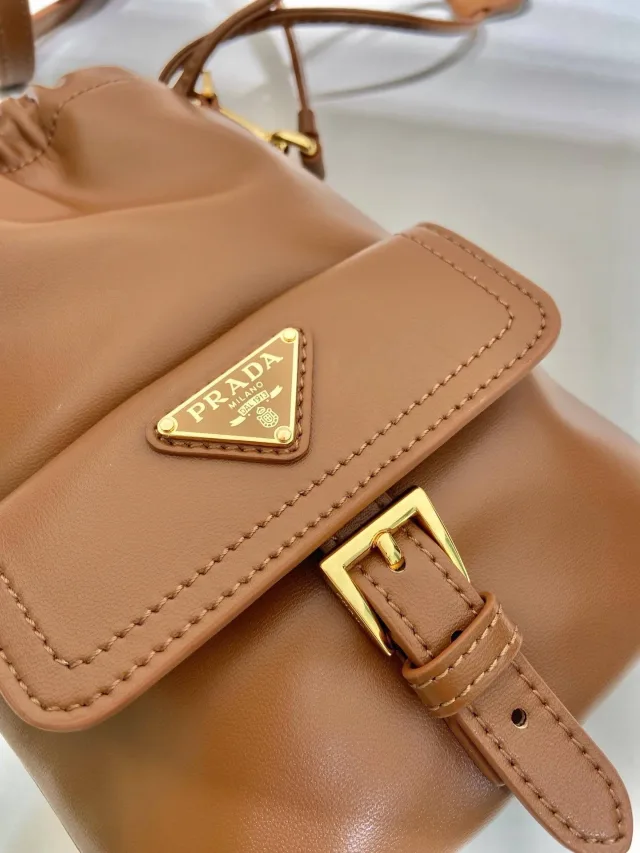 Сумка Prada