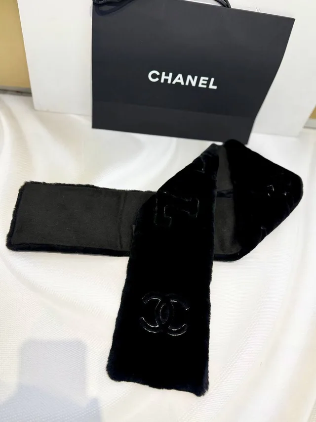 Шерстяной шарф Chanel