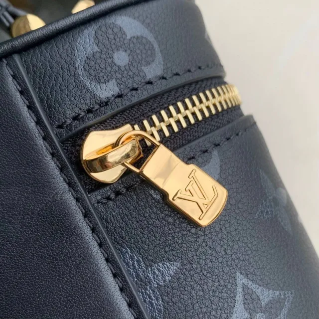 Сумка Louis Vuitton Vanity