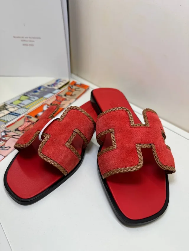 Шлепанцы Hermes