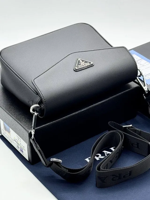 Сумка Prada