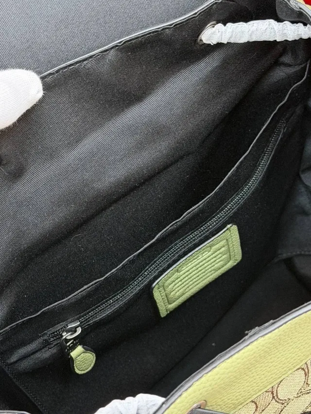 Рюкзак от Coach