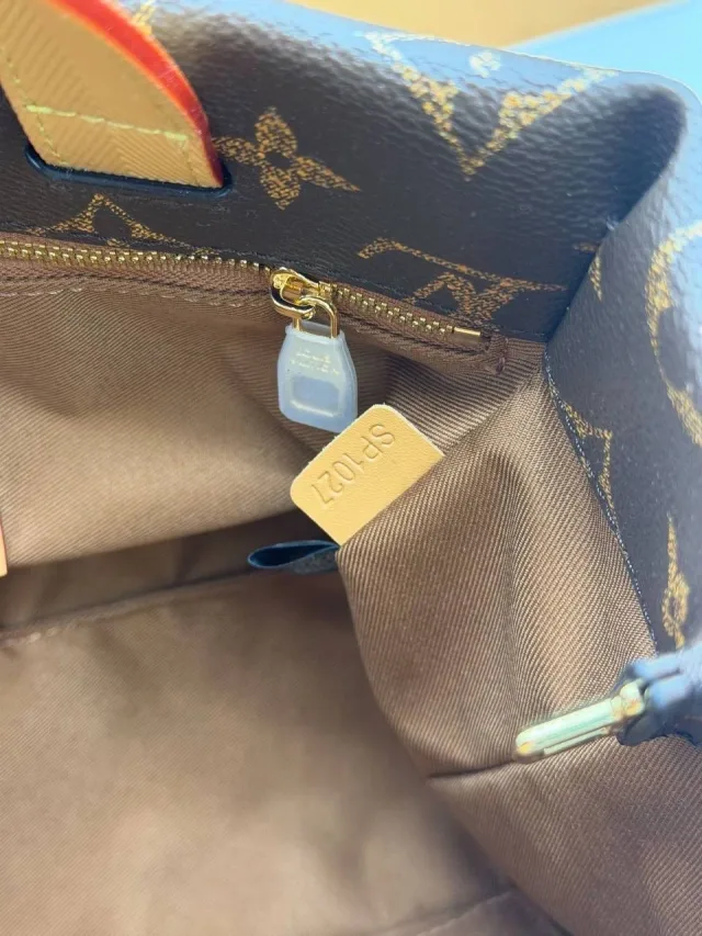 Сумка Louis Vuitton