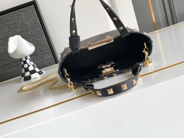 Сумка Valentino