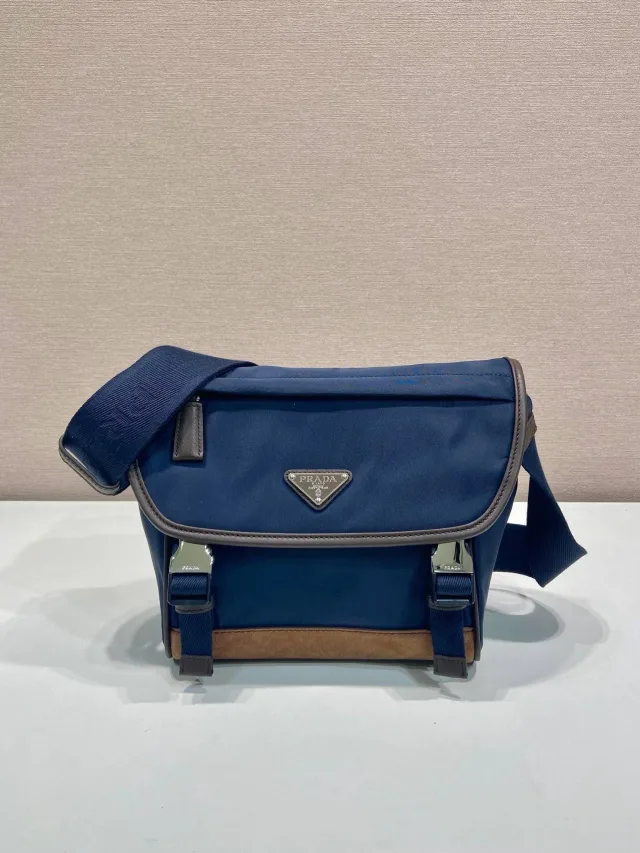 Сумка Prada