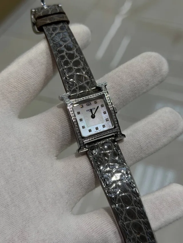 Часы HERMES