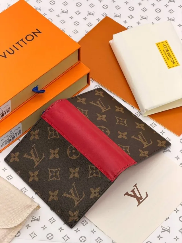 Обложка на паспорт Louis Vuitton
