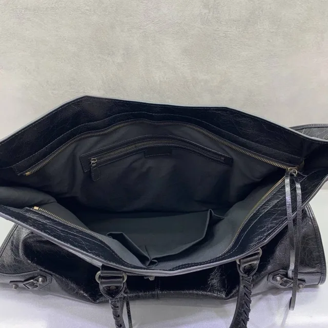 Сумка Balenciaga Le City