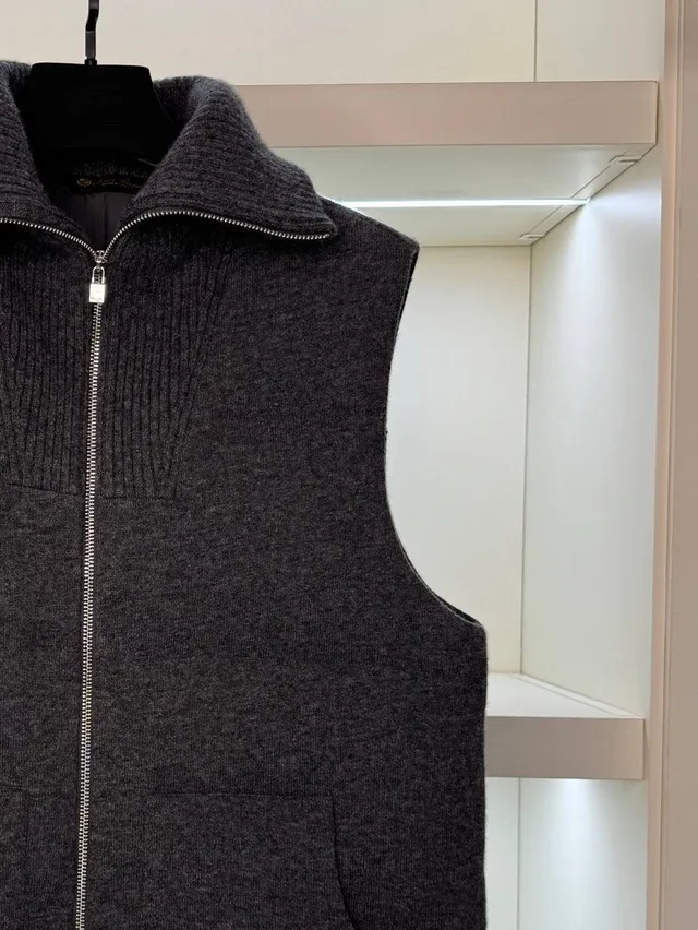 Жилет Brunello Cucinelli