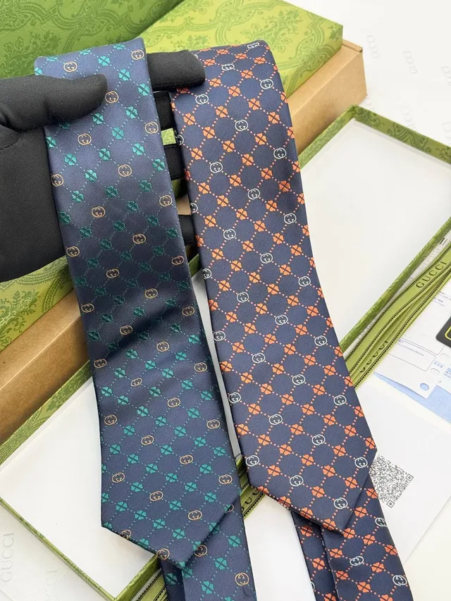 Галстук Gucci