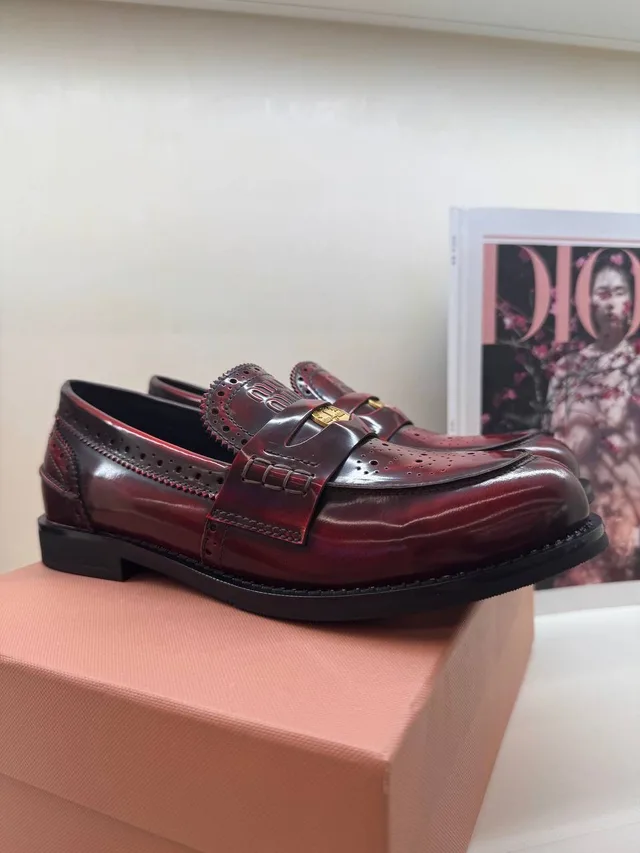 Лоферы Miu Miu