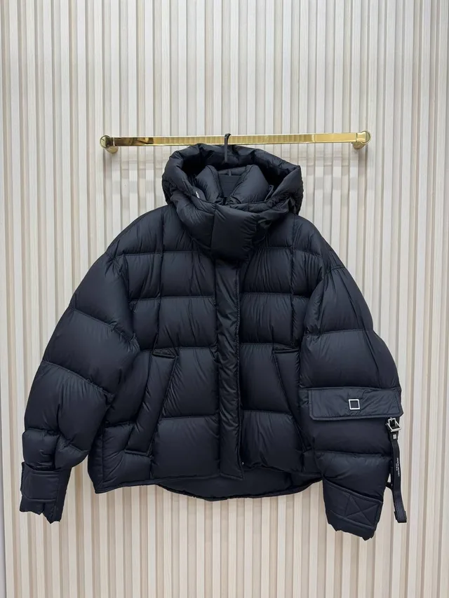 Пуховик Canada Goose