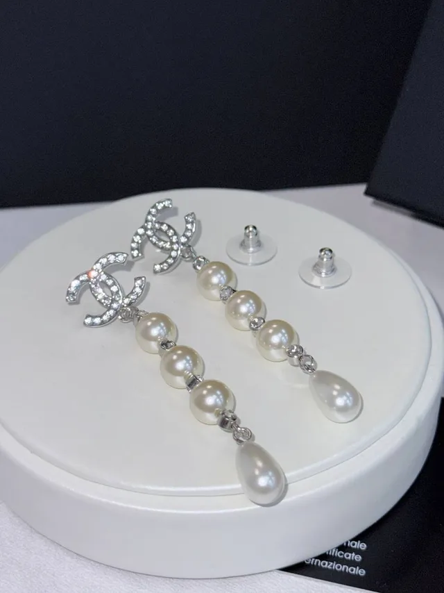 Серьги Chanel