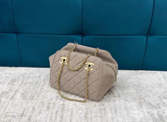 Сумка Chanel Bowling mini