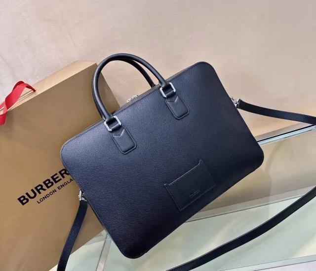 Сумка Burberry